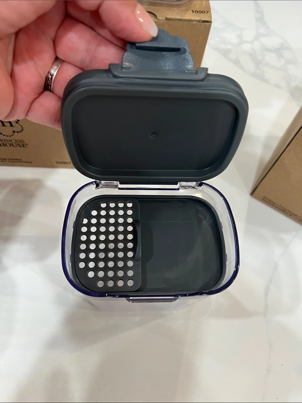 Princess House Mini Containers.